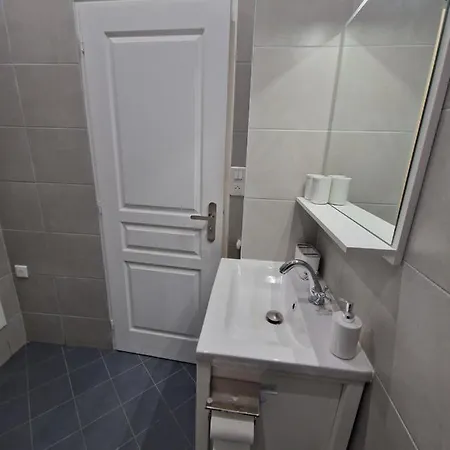 Rivoli Seaside Apartament *